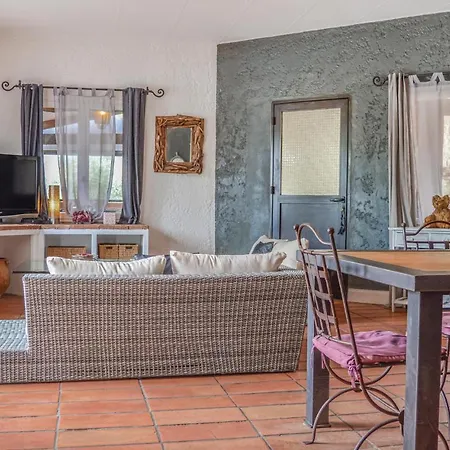 Gorgeous In Tatil Evi Figari (Corsica)