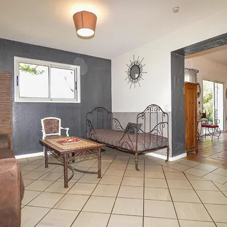 Ferienhaus Gorgeous In Figari (Corsica)